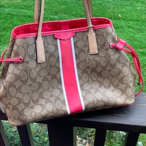 Coach Purse 🎉